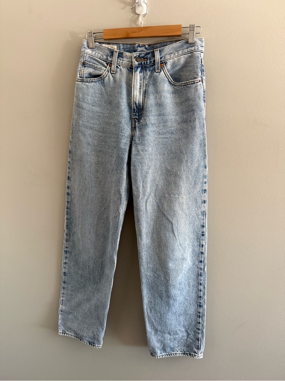 Levi's Light Wash Straight Leg Women's Jeans